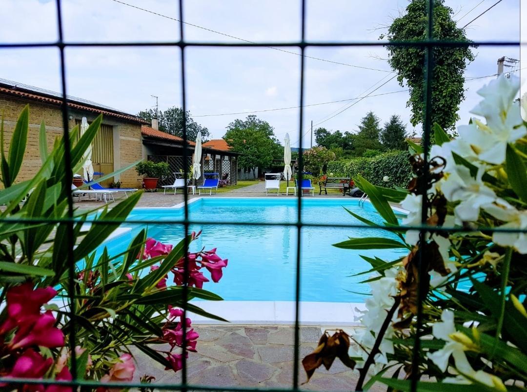 Il Fontanile Guest House โซวานา ภายนอก รูปภาพ